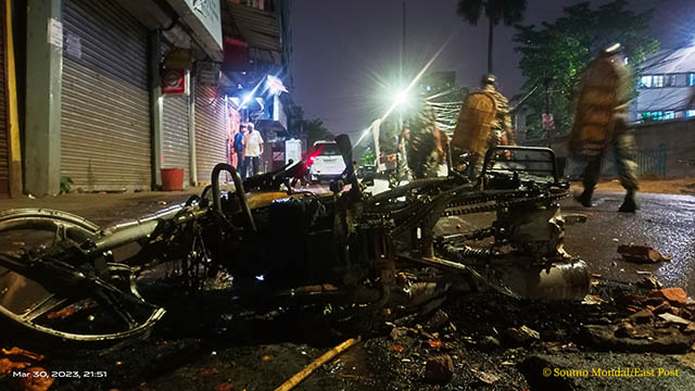 Debris on the road of Shibpur following the communal clash on March 30th