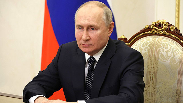 Neocolonial model will be a thing of the past, Putin asserts