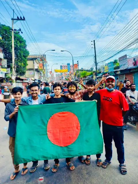 Volunteers preventing attacks on Bangladeshi Hindus and minority repression in Bangladesh